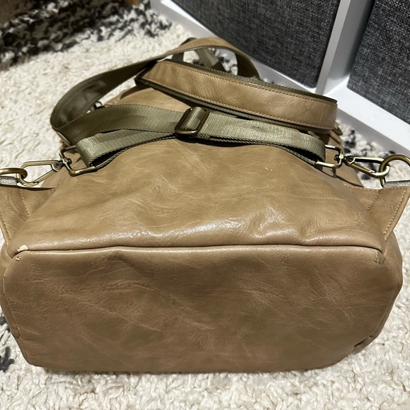 Azaria La Mere Original Diaper Bag with clutch - Picture 4 of 11